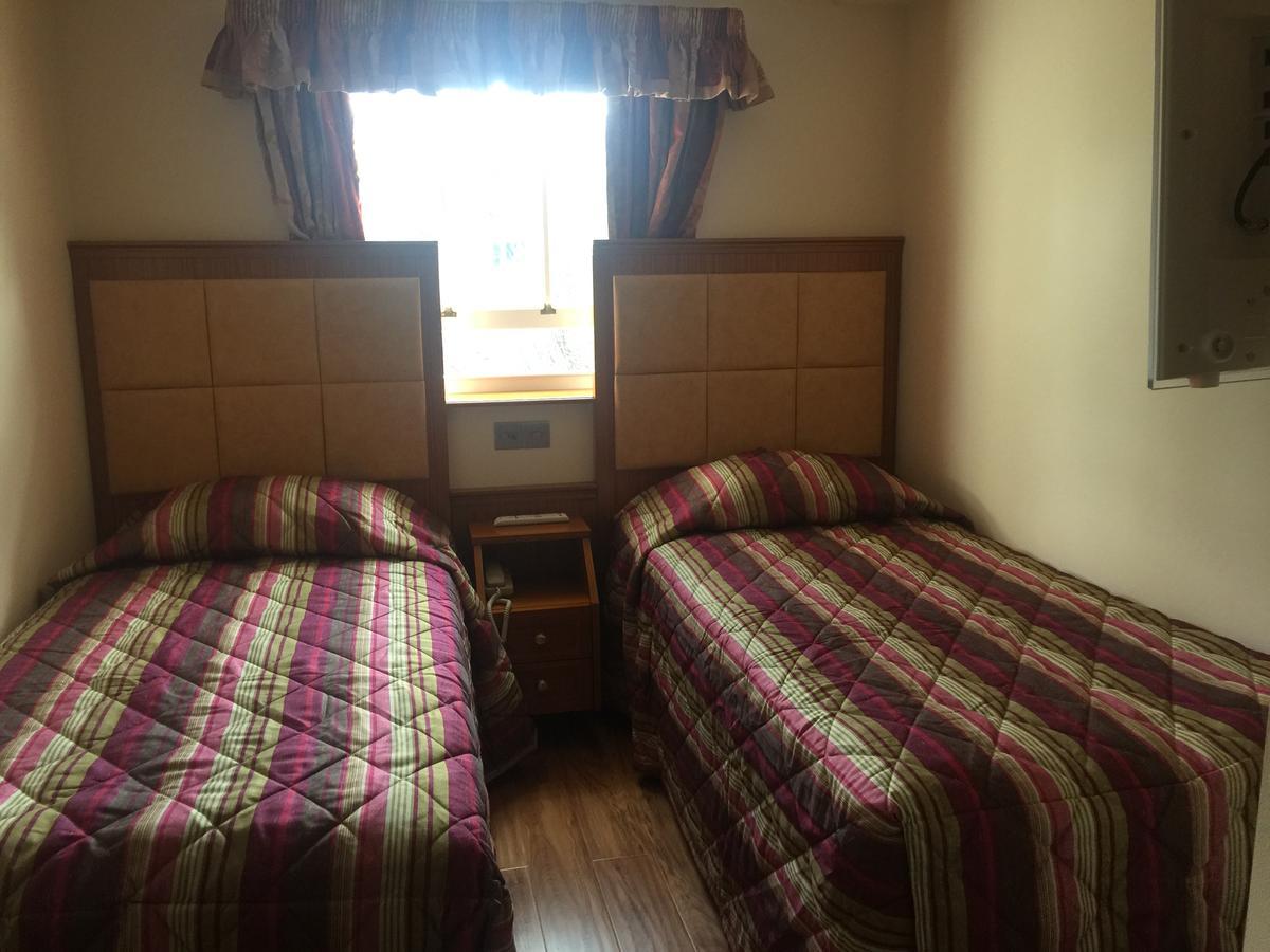 White House 3* London